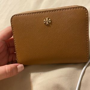 Tory Burch wallet